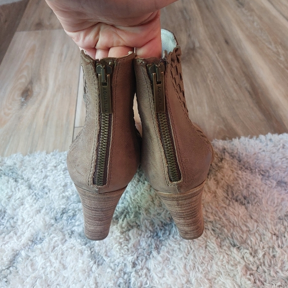 Aquatalia high ankle booties - Picture 5 of 7